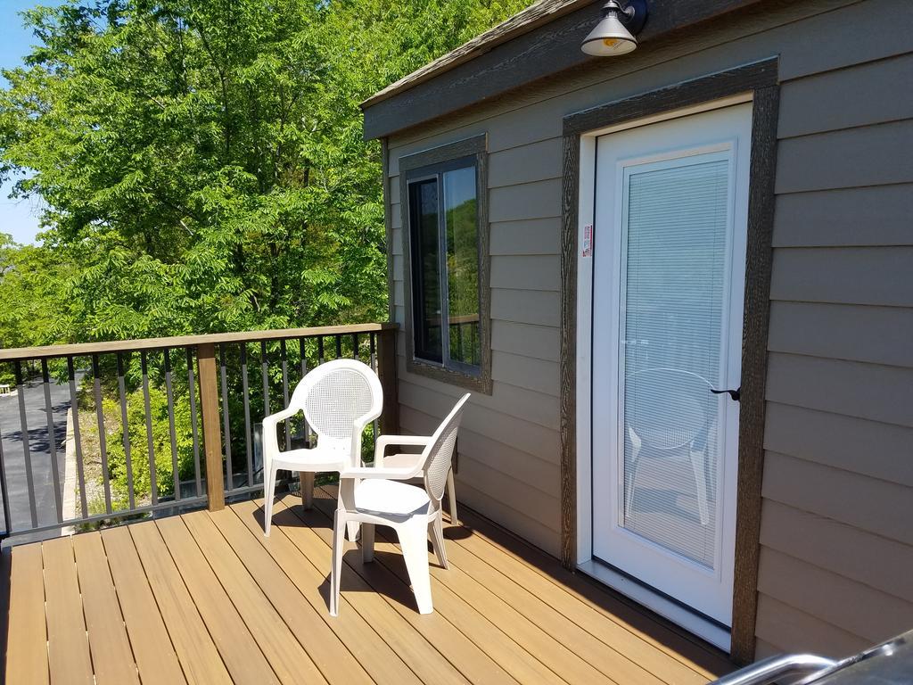 Holiday Shores Resort Osage Beach Exterior photo